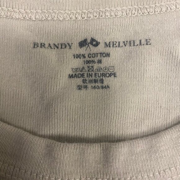 Brandy Melville Sage Green Fitted Crop Tee – 100% Cotton (Made in Europe) - Picture 6 of 6
